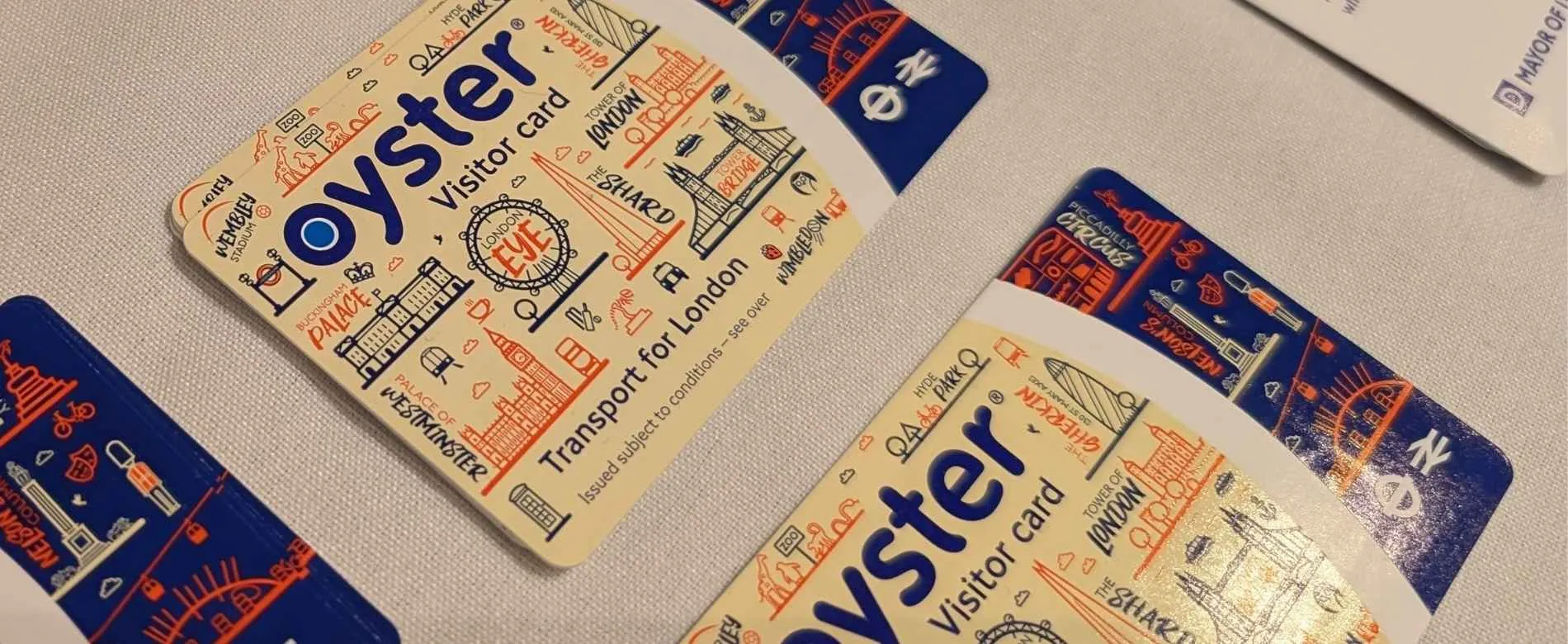 oyster card manufactured by paragon id